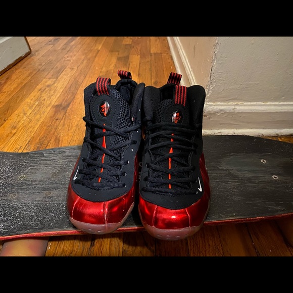 Men’s Foamposite 1s - Picture 7 of 7